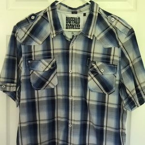Men’s plaid button down shirt